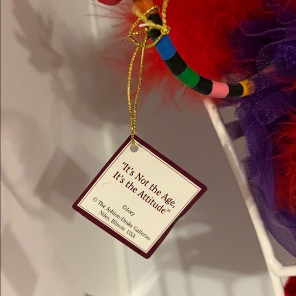 Collectible Dolly Mama “It’s Not the Age...” 10in - Picture 4 of 11